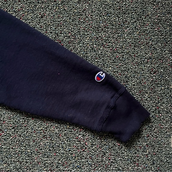 CHAMPION Cropped Raw Hem Navy Blue Crewneck Baggy Sweatshirt Sweater Top Sz M - Picture 12 of 16